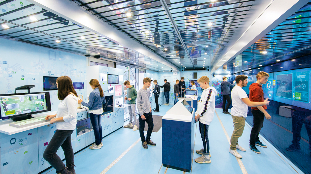 expedition d – eine Entdeckungstour durch die digitale Welt für Expertinnen und Experten von morgen.